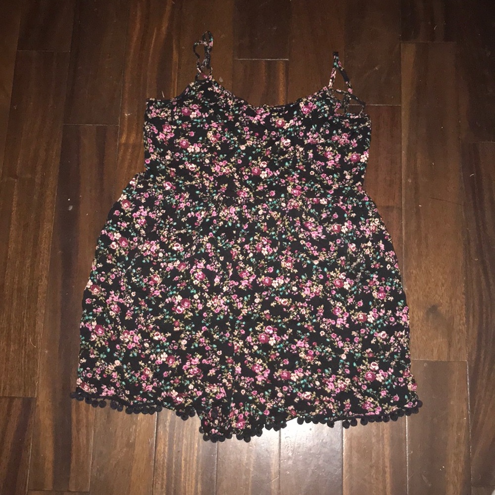 Romper - Picture 1 of 1